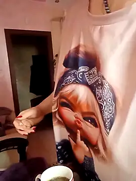 SquirtMilf00 online show from October 16, 2025, 1:47 am