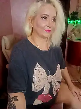 SquirtMilf00 online show from March 12, 2026, 4:51 am