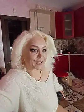 SquirtMilf00 online show from September 26, 2025, 2:29 am