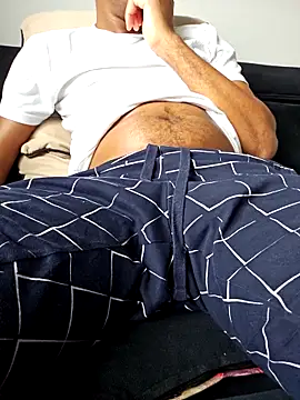 mojaymort online show from April 13, 2026, 11:36 am