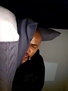 mojaymort online show from October 6, 2025, 1:40 am