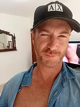 Snapshot of Loiroatv36 chatting on February 20, 2026, 5:59 pm Loiroatv36 online show from February 20, 2026, 5:59 pm