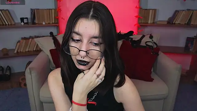 Mistress  Marcelline online show from September 18, 2025, 9:34 am