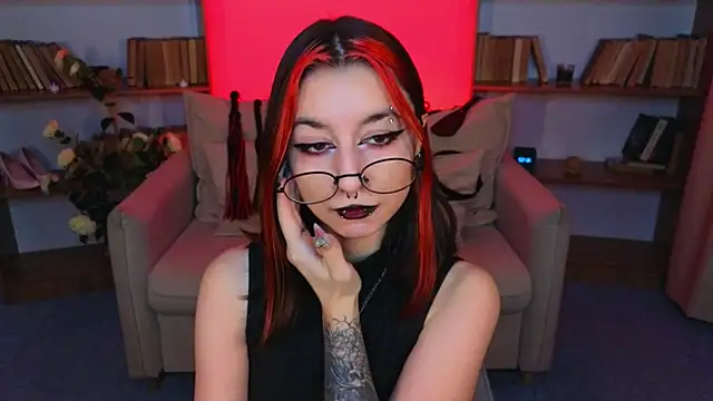 Mistress  Marcelline online show from November 29, 2025, 9:53 am