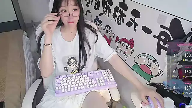Angela-AMY online show from June 10, 2026, 4:03 am