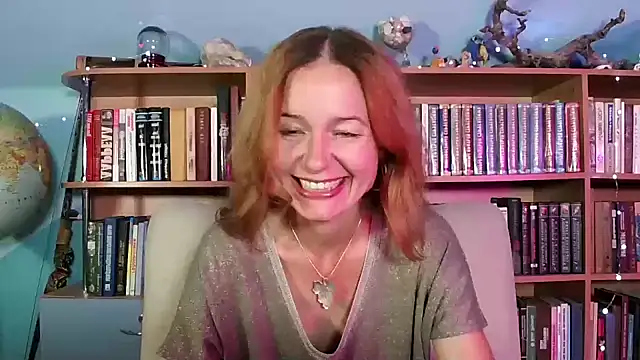 Snapshot of Foxilady357 chatting on September 19, 2025, 2:10 pm Foxilady357 online show from September 19, 2025, 2:10 pm