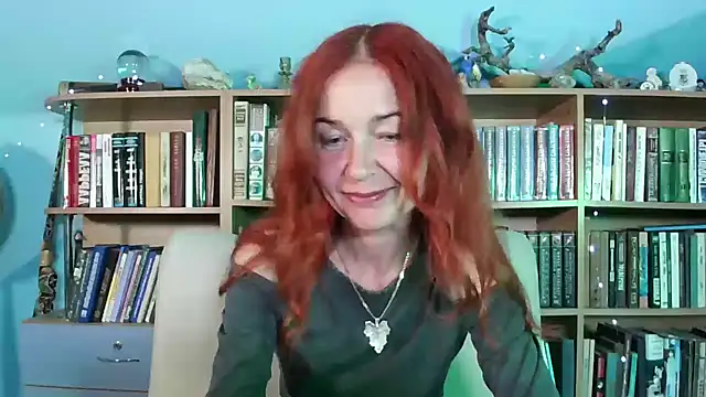 Foxilady357 online show from May 10, 2026, 1:46 pm