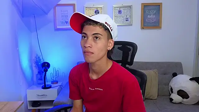 yulian vasquez online show from November 20, 2025, 3:12 pm