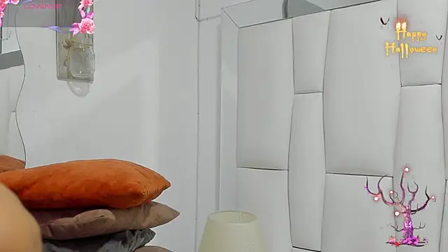 LoganTwink18 online show from October 24, 2025, 10:14 am