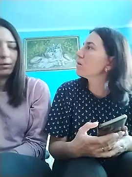 Viktoriia27 online show from December 15, 2025, 11:05 am