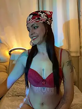 TayllorSweet  online show from June 20, 2026, 2:05 am