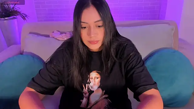 Snapshot of AmbarJames_ chatting on July 31, 2026, 11:53 am AmbarJames online show from July 31, 2026, 11:53 am