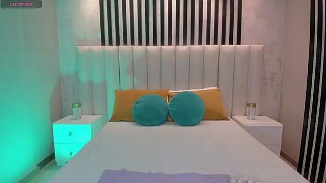 AmbarJames  online show from February 10, 2026, 12:26 pm