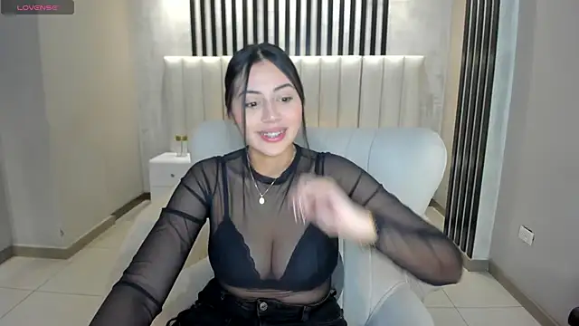 AmbarJames  online show from June 9, 2026, 6:31 pm