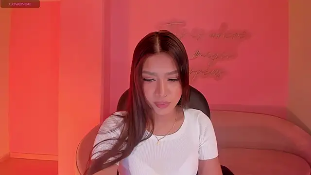 SophieHouston  online show from July 12, 2026, 3:51 am