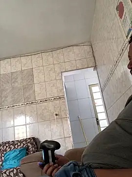 Snapshot of PIROCAGG21 chatting on September 25, 2025, 11:27 am PIROCAGG21 online show from September 25, 2025, 11:27 am