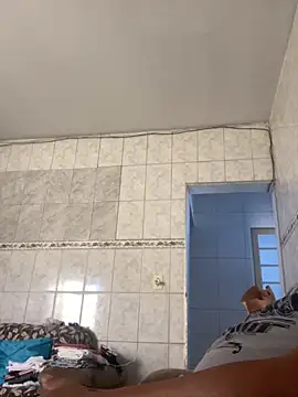 Snapshot of PIROCAGG21 chatting on December 1, 2025, 10:27 am PIROCAGG21 online show from December 1, 2025, 10:27 am