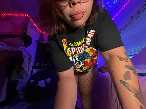 moan4mona online show from August 3, 2026, 1:03 am
