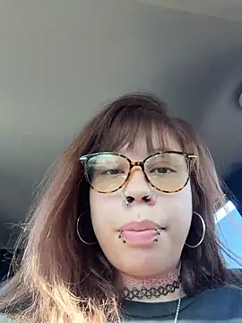 moan4mona online show from July 13, 2026, 3:11 pm