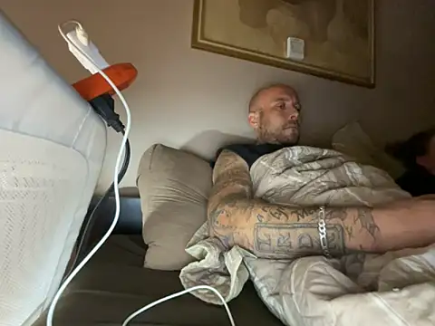 curis4270panda online show from October 9, 2025, 2:56 am