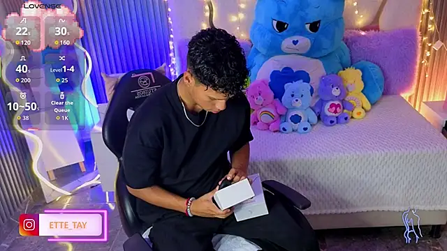 Snapshot of Ette_tay chatting on March 13, 2026, 3:44 am Ette tay online show from March 13, 2026, 3:44 am