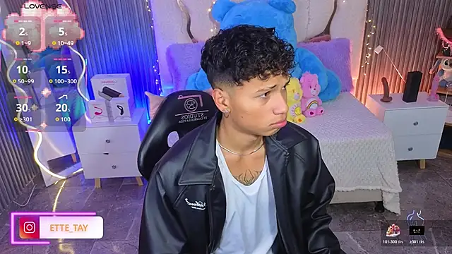 Snapshot of Ette_tay chatting on March 18, 2026, 3:20 am Ette tay online show from March 18, 2026, 3:20 am