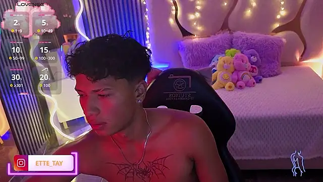 Snapshot of Ette_tay chatting on March 4, 2026, 3:47 am Ette tay online show from March 4, 2026, 3:47 am