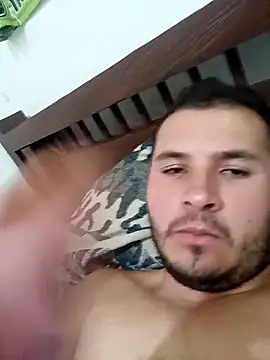 santiii   12 online show from November 16, 2025, 4:56 pm