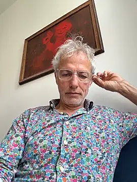 Snapshot of SexyLeon8 chatting on June 4, 2026, 7:57 am SexyLeon8 online show from June 4, 2026, 7:57 am