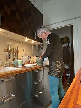 SexyLeon8 online show from February 9, 2026, 8:45 am