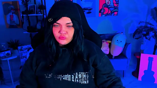 MaryHarrys online show from November 8, 2025, 2:15 am