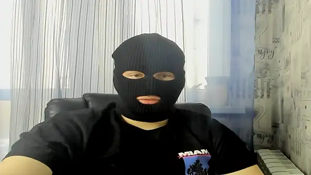 Snapshot of romiosabrino chatting on January 7, 2026, 10:53 am romiosabrino online show from January 7, 2026, 10:53 am