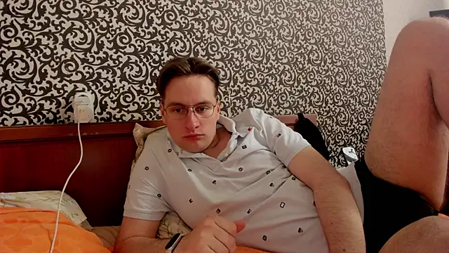 Snapshot of romiosabrino chatting on April 30, 2026, 11:50 am romiosabrino online show from April 30, 2026, 11:50 am