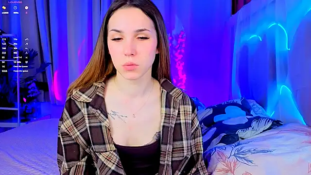 -CindyLou online show from October 19, 2025, 8:44 pm