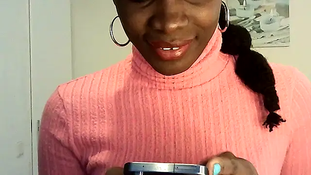 Chatdoll2 online show from December 5, 2025, 2:04 pm