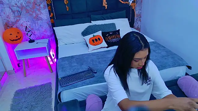 Becca Grims online show from October 24, 2025, 3:16 am