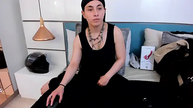 Ashkoreh online show from May 2, 2026, 7:52 pm