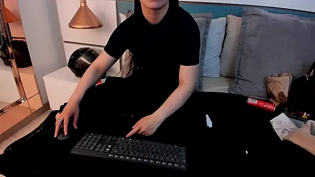 Ashkoreh online show from April 22, 2026, 3:41 pm