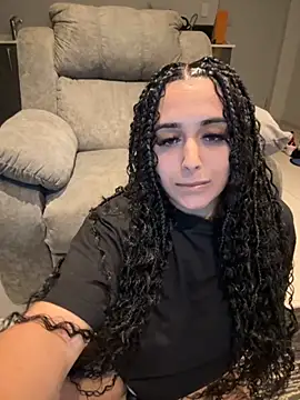 LilMisIndianx online show from December 19, 2025, 6:21 pm