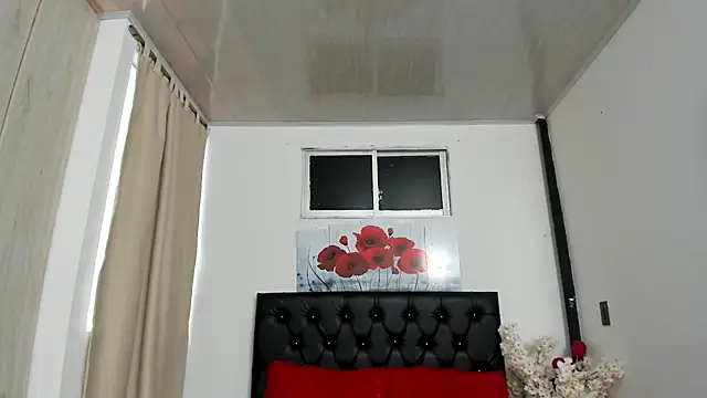 pinky f00x online show from June 11, 2026, 7:22 pm