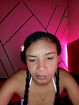 liz7skinny online show from October 13, 2025, 9:27 pm