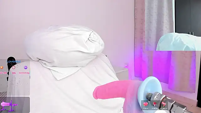 arynaughty20 online show from October 1, 2025, 11:25 am