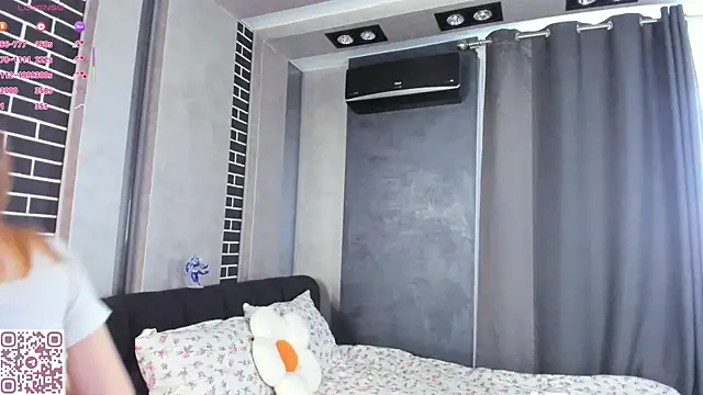 ElvinaRose online show from September 25, 2025, 3:34 am