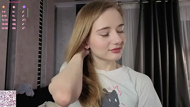 ElvinaRose online show from November 6, 2025, 2:04 am