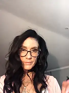 Snapshot of Tannedtattooed69 chatting on April 3, 2026, 2:29 am Tannedtattooed69 online show from April 3, 2026, 2:29 am
