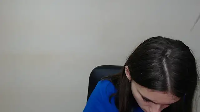 RosaRay  online show from October 2, 2025, 7:01 am