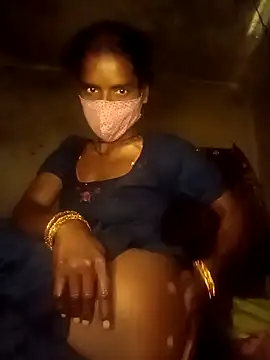 Snapshot of Babhi_Love chatting on February 13, 2026, 8:14 am Babhi Love online show from February 13, 2026, 8:14 am