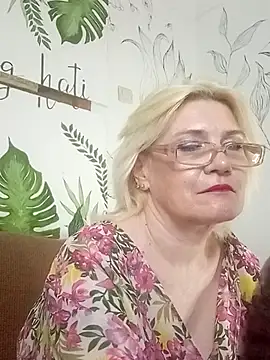 Catty Lady online show from June 27, 2026, 7:20 pm