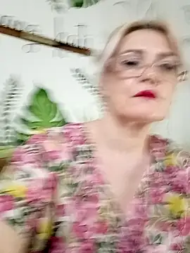 Catty Lady online show from July 7, 2026, 6:44 pm
