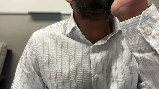 pranastro00 online show from February 6, 2026, 4:58 pm